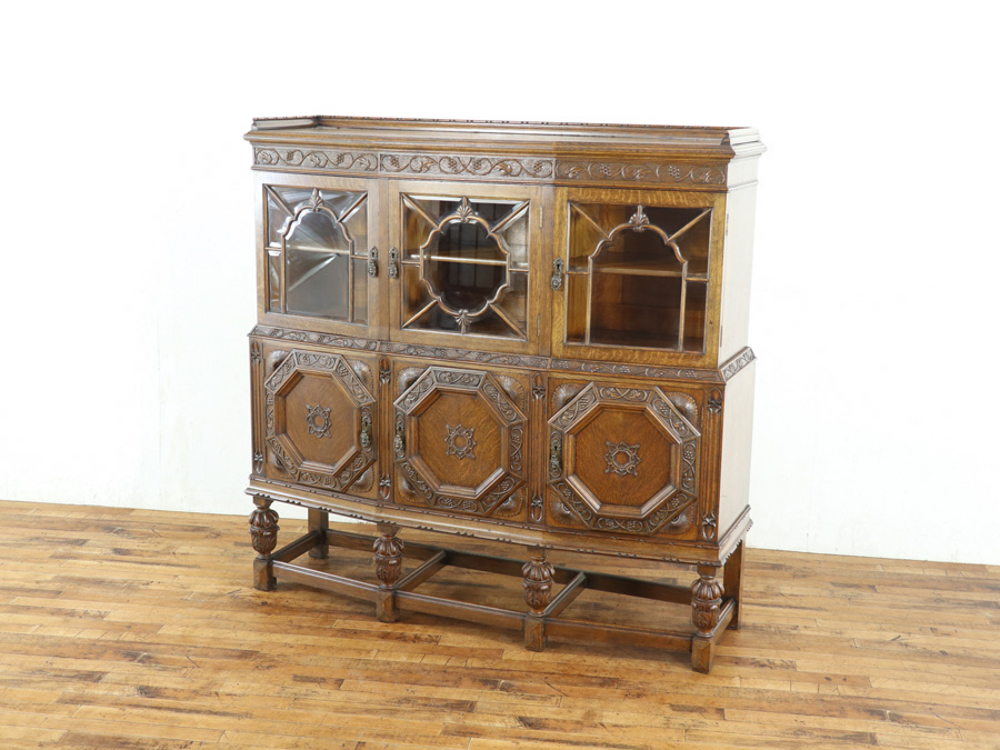 洗練された高級感 イギリスアンティーク キャビネット 80495 新着