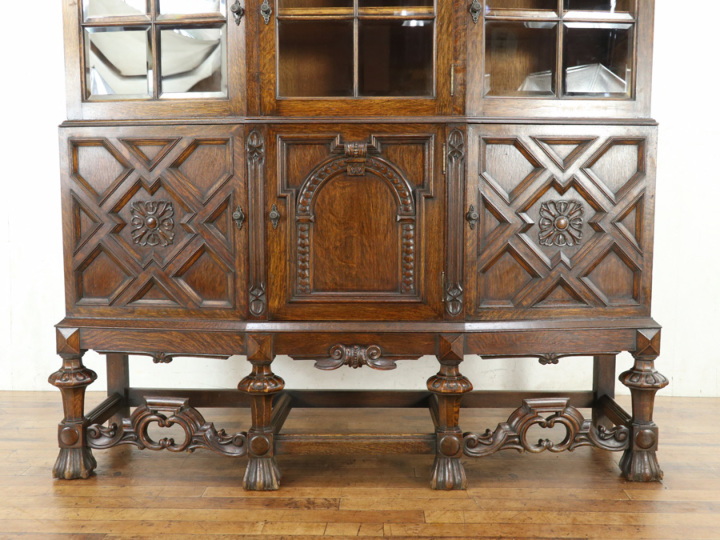 個性的だけど飽きのこないデザイン キャビネット 80513 アンティーク