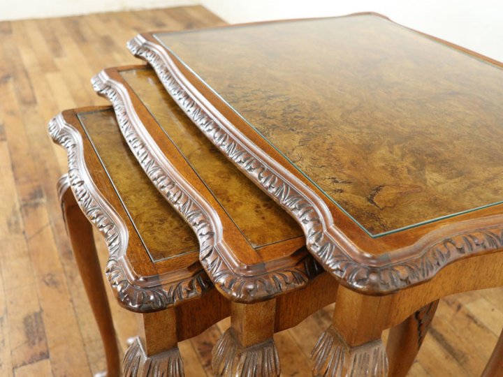 ウォールナットの美しい杢目 ネストテーブル 80514 アンティーク家具