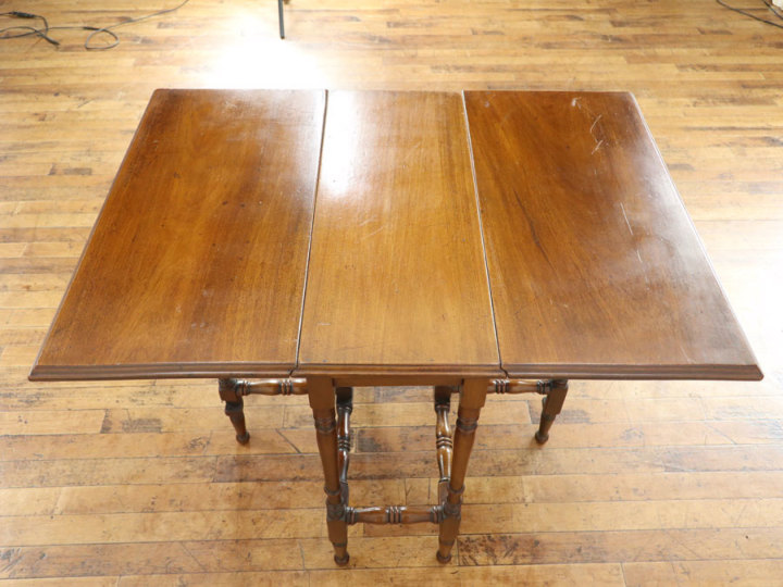 繊細な上品さ サザーランドテーブル 80517 アンティーク家具 ウェブ