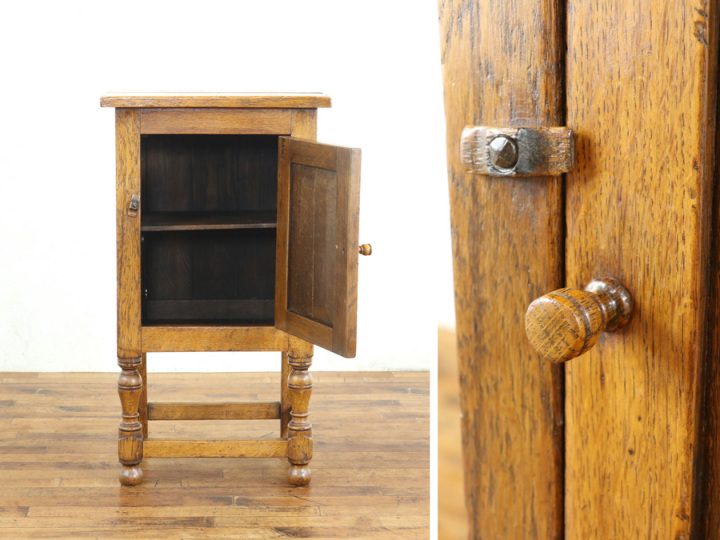 素朴なぬくもりとゴシックの重厚感 ナイトテーブル 80520 アンティーク