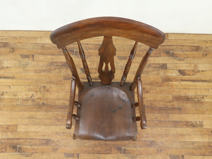 絵本の世界にいるような グランドファーザーチェア 80577 アンティーク