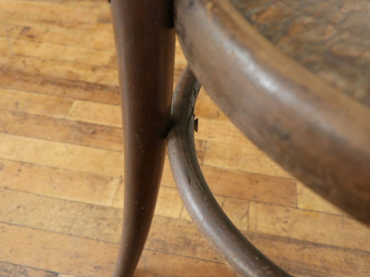 クロコのようなエンボス ベンドウッドチェア 80581a在庫3脚