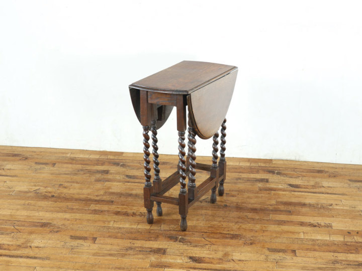 収納性も魅力 ツイストレッグ ゲートレッグテーブル 80608