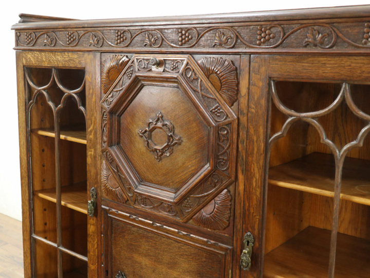 ブドウの彫刻にブルボーズレッグ サイドバイサイド 80619 アンティーク