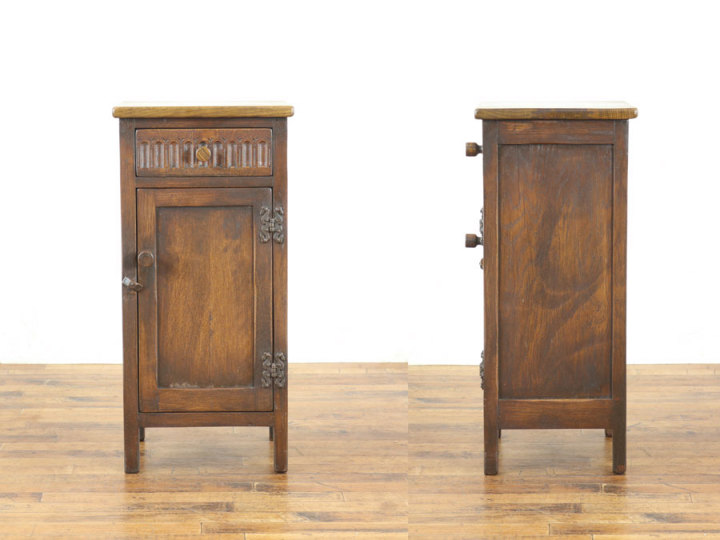 味わいが個性を生む ナイトテーブル 80639 アンティーク家具 ウェブ