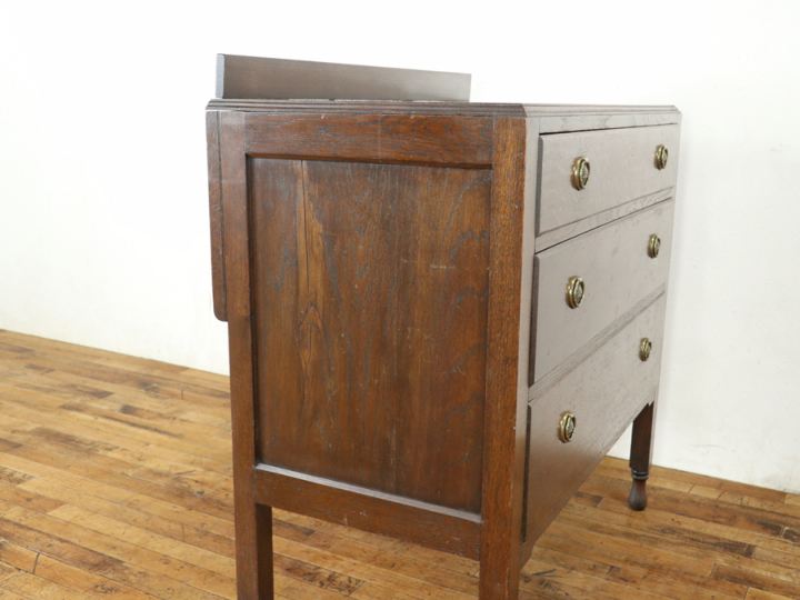 シンプルなようで個性的 チェスト 80743 アンティーク家具 ウェブ