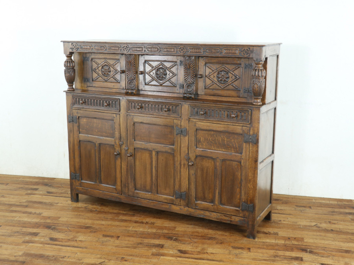 奥行き浅めのサイズも魅力 コートカップボード 80799 アンティーク家具