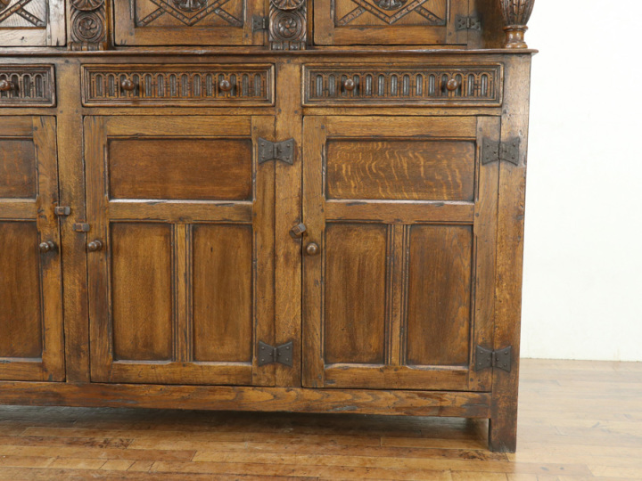 奥行き浅めのサイズも魅力 コートカップボード 80799 アンティーク家具